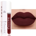 Détail du rouge à lèvres montrant la teinte 18 brun rouge mat et la texture avec l'emballage - 18#