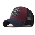 Cappellino da baseball classico in rete lavata con ricamo H e rete traspirante - Regolabile / Rosso Vino e Blu Navy (H)