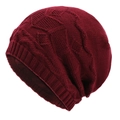 Bonnet en tricot torsadé bordeaux avec doublure en satin pour protéger les cheveux - Bordeaux