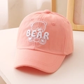 Süße rosa Kinder Baseballkappe mit gesticktem Bären und Herzmotiven im Detail - Rosa (Bear)