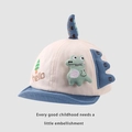 Casquette bébé beige et bleue avec patch dinosaure vert et broderie Hello - 45-48 cm / Dinosaure à Antennes Bleues