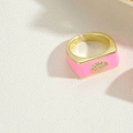 Verstellbarer goldener Evil Eye Ring mit rosa Emaille und Diamantakzenten - Rosa
