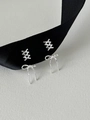 Set di orecchini a lobo a fiocco d'argento e croce geometrica su un nastro nero - Perno in argento 925 / Argento