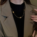 Retro tiger eye beaded necklace with irregular brown cubes on a female model - Vintage Square Bead Style (2#) / Gold Brown
