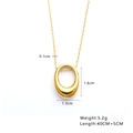 Collana in acciaio al titanio placcato oro 18K con ciondolo a goccia su sfondo bianco - Catena Sottile Goccia d'Acqua Cava (N262) / Oro