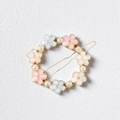 Pinza para el cabello floral con flores mate pastel y perlas en marco dorado - Redondo