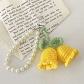 Handmade crochet lily of the valley keychain with white pearl chain and yellow flowers - 2 Flowers / Yellow