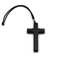 Detail eines mattschwarzen Holzkreuz-Anhängers mit geflochtener Kordel und Metallring - Einzelnes Holzkreuz / Schwarz (Einschichtig)