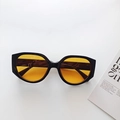Fashionable oversized sunglasses with black frame and yellow lenses for a trendy look - Black Orange