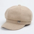 Berretto newsboy beige retrò da donna con logo in metallo argento e trama tipo lana - M (56-58cm) / Cachi