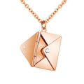 Poliertes roségoldenes Umschlag-Halsketten-Design mit aufklappbarem Anhänger auf weißem Grund - Standardtyp / Roségold