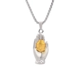 Silberne Hand mit goldenem Buddha-Anhänger an einer Box-Kette aus Edelstahl - Mit Perlenkette