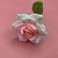 Handmade crochet rose flower in pink and white yarn for romantic home decoration - Pointed Gradient Pink