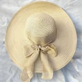Creamy white wide-brim straw hat with elegant bow decoration for summer beach sun protection - One Size (55-58cm) / Beige
