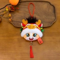 Ornement à suspendre mascotte en peluche festive avec pompon rouge pour Nouvel An - 10cm (Hors Gland) / Breloque / Marron