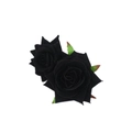 Gros plan détaillé de deux roses noires en velours avec feuilles pour bijoux de cheveux - Noir