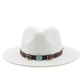 Détail du chapeau de paille blanc avec ruban bohème en cuir et perle bleue décorative - M (56-58cm) / Blanc