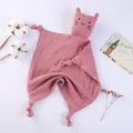 Dettaglio del doudou per neonati in mussola di cotone rosa con design a testa di gatto - 30*30 cm / Stile Rosa (1)