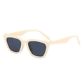 Occhiali da sole quadrati bianco crema con lenti scure per un look street style chic - Montatura Bianco Sporco Lente Grigia