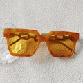 Retro round frame sunglasses with orange tortoiseshell frames and yellow lenses - Amber Square with Metal Chain (19)