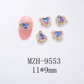 Détail de bijoux d'ongles en cœur avec gemmes bleues et cadre étoile dorée, 11x9mm - Base Dorée - Zircon Rose Violet Galaxie (9553)