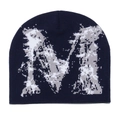 Gros plan sur la texture en tricot et le motif jacquard de lettre sur le bonnet bleu - M (56-58cm) / Bleu Marine