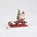 Houten DIY kerstslee decoratie met Kerstman, groene kerstbomen en cadeauverpakking - Kerstman