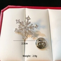 Exquisite silver snowflake brooch with sparkling crystals in a red gift box, 2.5cm size - Silver Snowflake C251