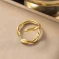 Adjustable open ring in 18K gold plated titanium with fluid liquid metal design - Irregular Liquid Metal Style (F104)
