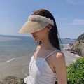 Women's straw top visor hat in beige with elegant pearl trim for summer sun protection - M (56-58cm) / Beige
