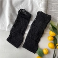 Chaussettes en résille noire pour femmes avec dentelle florale et bords élastiques - Taille unique / Noir