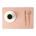 Sottopiatto in pelle rosa a doppio strato con trama fine e posate dorate - 43*30cm / Rosa