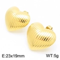 Poliert goldene Herzohrringe mit vertikaler Textur und minimalistischem 3D-Finish - Herz 3D-Strukturstil (KE113744-KFC) / Gold