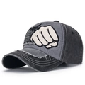 Berretto da baseball vintage grigio e nero con ricamo pugno e toppa stile distrutto - Fronte Grigio Corpo Nero