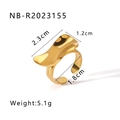 Vue détaillée des dimensions de la bague irrégulière en or 18 carats sertie de zircon - Style Fluide à Vagues Irrégulières (NB-R2023155) / Doré