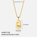 Dettaglio del ciondolo a luna dorato con catena a corda e dimensioni in acciaio inox - Rilievo Sole Crescente-Oro / 10 g / 455mm