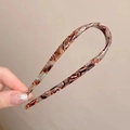 U-shaped hair pin in brown amber acetate finish with Creation France engraving - Tortoiseshell / Coffee Green Crescent U-Shaped Hairpin