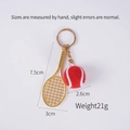 Porte-clés mini raquette de tennis dorée avec un petit pendentif balle de tennis rouge - 2.6cm Large / Raquette Or + Balle Rouge 2.6cm