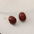 Orecchini vintage rossi ovali con finitura lucida e perni dorati in stile francese - Orecchini ovali in smalto rosso scuro ER-450D02
