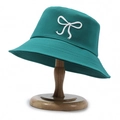 Dark green bucket hat with white bow embroidery and reinforced stitching details - Malachite green