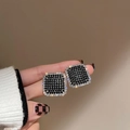 Orecchini a perno quadrati stile francese con pietra nera e bordi in zircone bianco - Orecchini a Bottone Quadrati in Zirconia Bianchi e Neri (925 Perno in Argento Sterling con Strass)