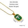 Detalle del colgante Aries chapado en oro 18k con textura de malaquita y dimensiones - Aries