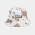 Detalle del sombrero de felpa con estampado de vaca y parche bordado CUTE multicolor - Caqui