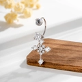Zilveren navelpiercing met maansteen en fonkelende strass-steentjes kruis hanger - Wit