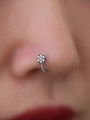 Clip nasal plateado en forma de U sin perforación con diseño de margarita de circonita - Estilo de Flor Pequeña (SE1177)