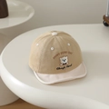 Primer plano de gorra de béisbol de algodón para bebé con bordado de oso y ojales - 48-50cm (1-2 años) / Caqui (Crema/Blanco roto)