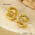 Detail view of 18K gold plated teardrop earrings with dimensions 2.7cm and weight 16.3g - Streamlined Bionic Water Drop Stud Earrings