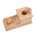 Scatola montessoriana in legno per la permanenza degli oggetti con palline per neonati - Scatola della Permanenza dell'Oggetto in Legno di Pino