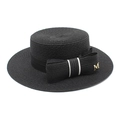 Dettaglio di un cappello di paglia nero con fiocco e accessorio in metallo dorato M - M (56-58cm) / Nero
