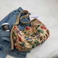 Beige canvas crossbodytas met artistieke retroprints en een brede stoffen schouderband - Khaki